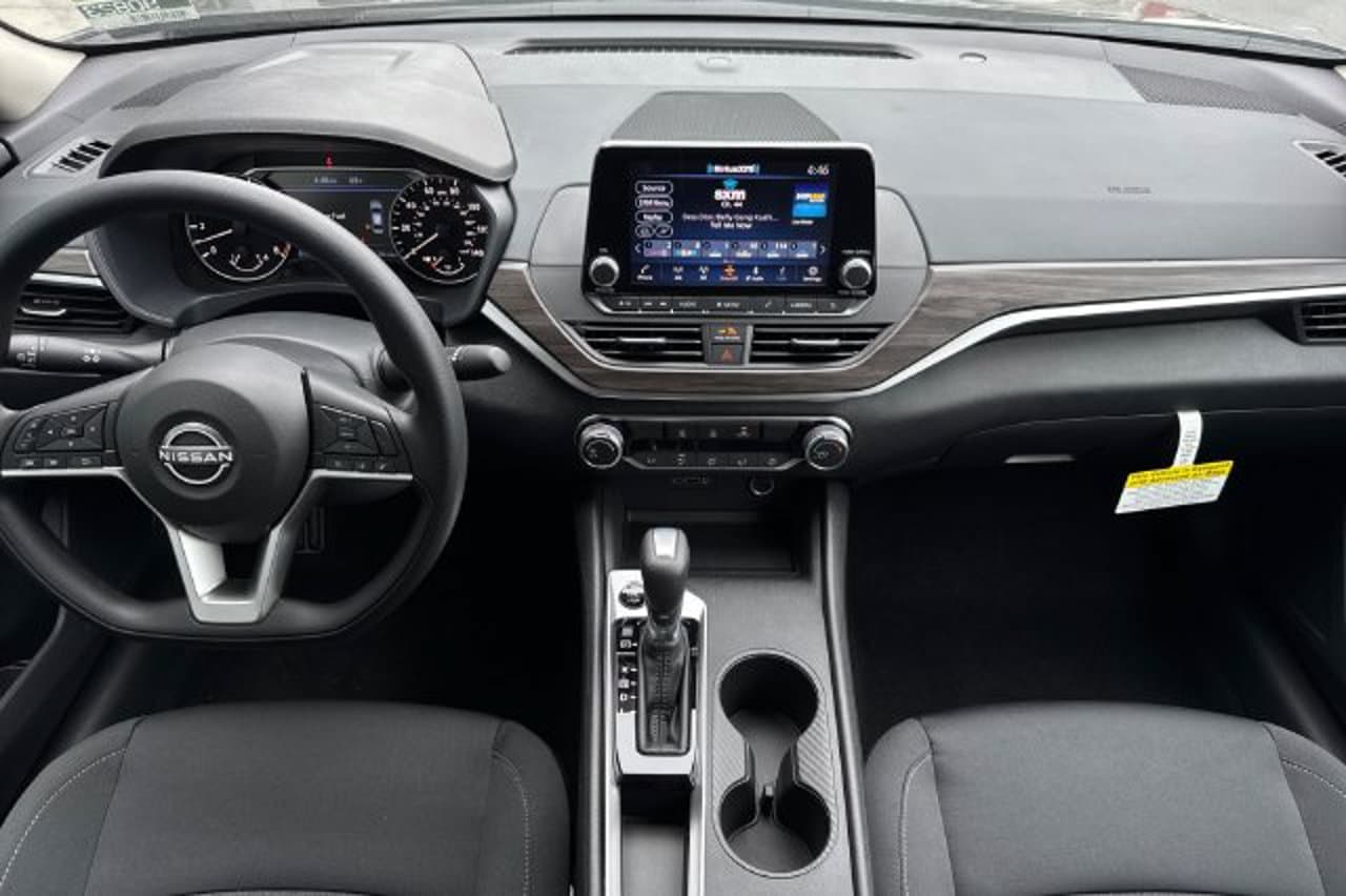 2026 Nissan Altima SV 10