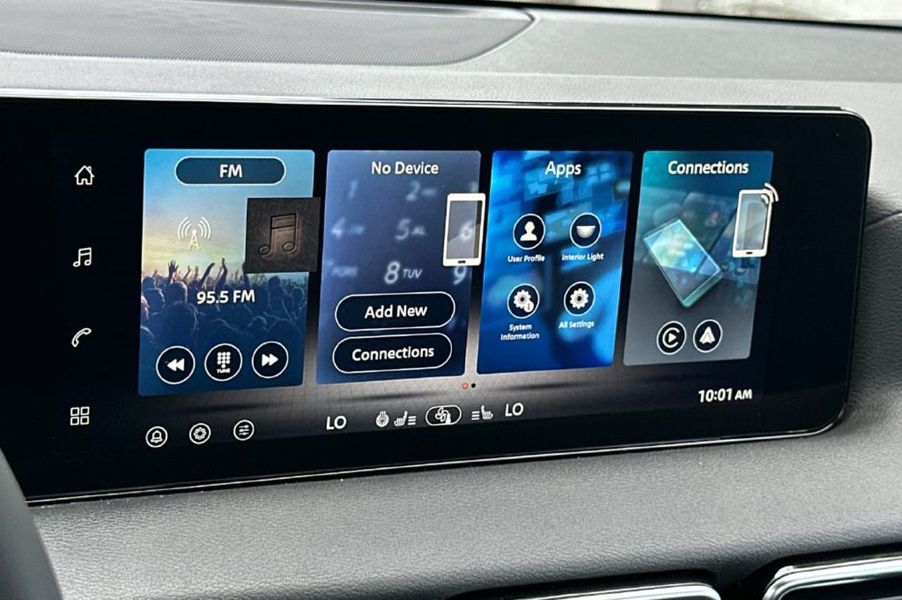 2027 Nissan Sentra SR 14