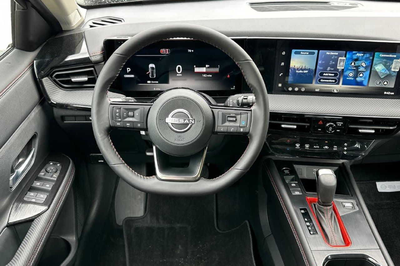 2027 Nissan Kicks SR 12