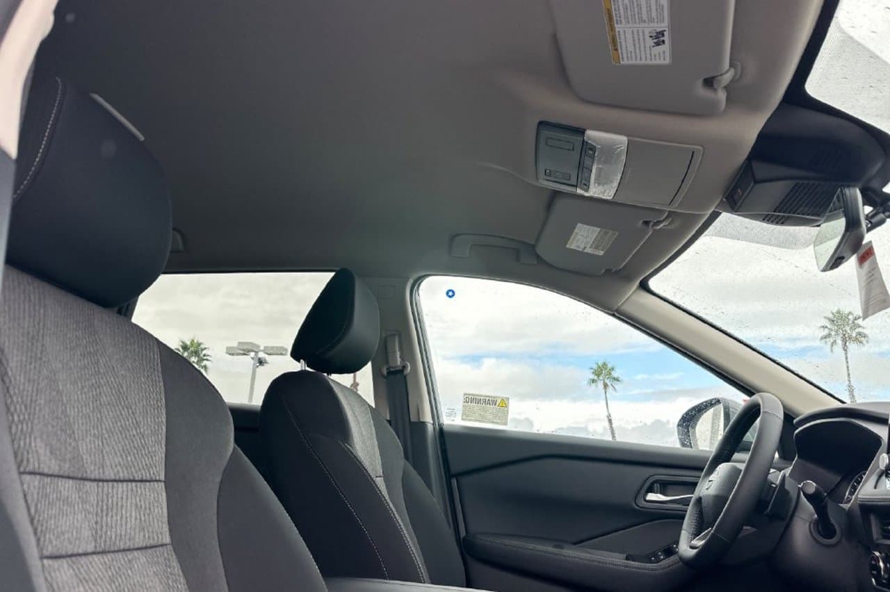 2026 Nissan Rogue SV 14