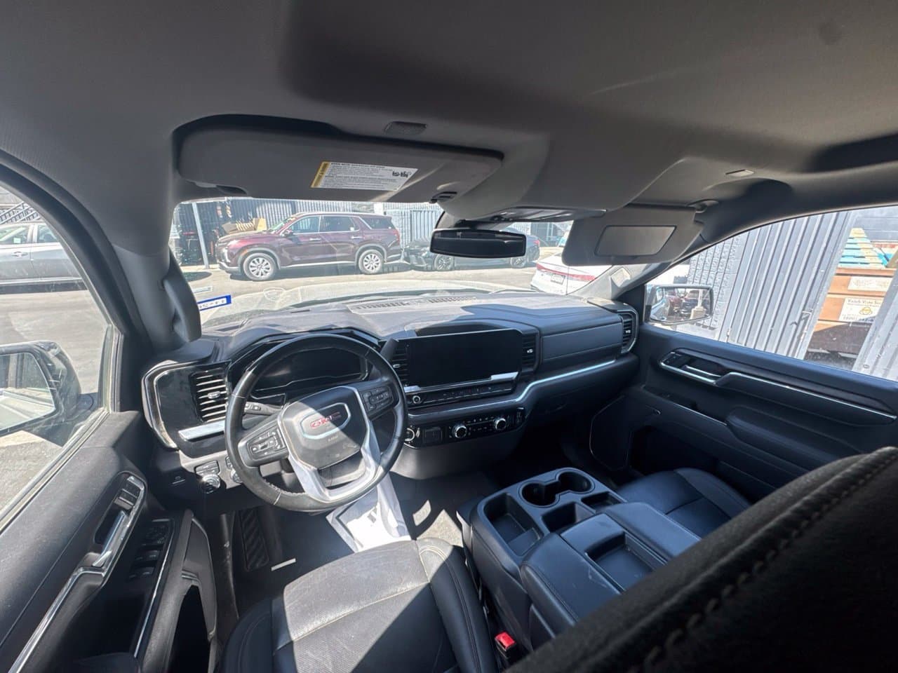 2025 GMC Sierra 1500 SLT 4