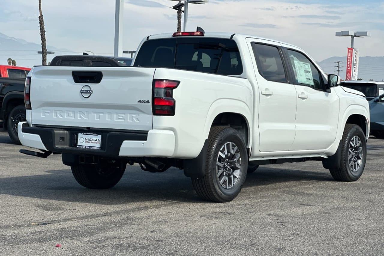 2026 Nissan Frontier SV 3