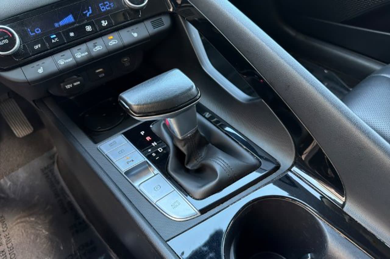 2024 Hyundai Elantra Limited 19