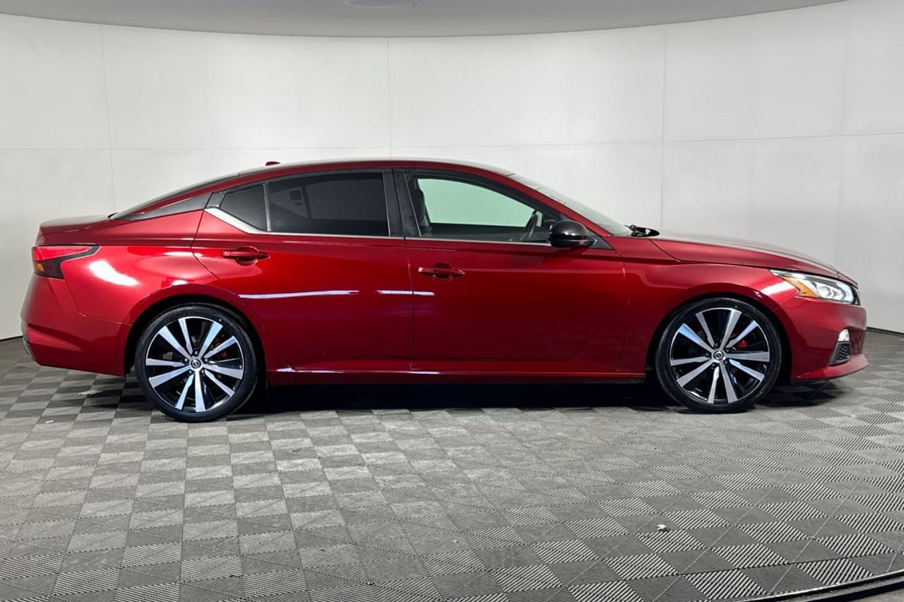 2020 Nissan Altima 2.5 SR 2