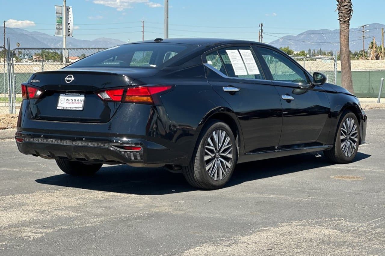 2025 Nissan Altima SV 3