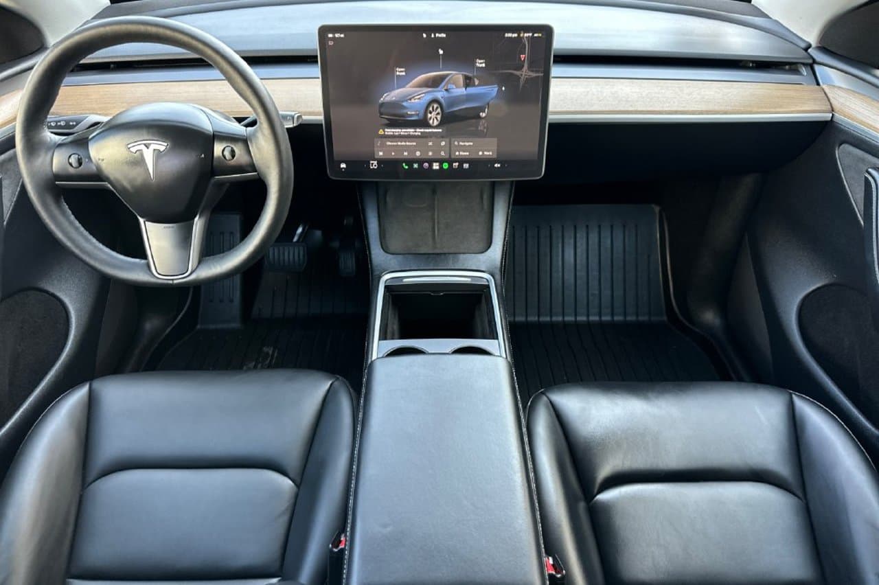 2024 Tesla Model Y Long Range 10