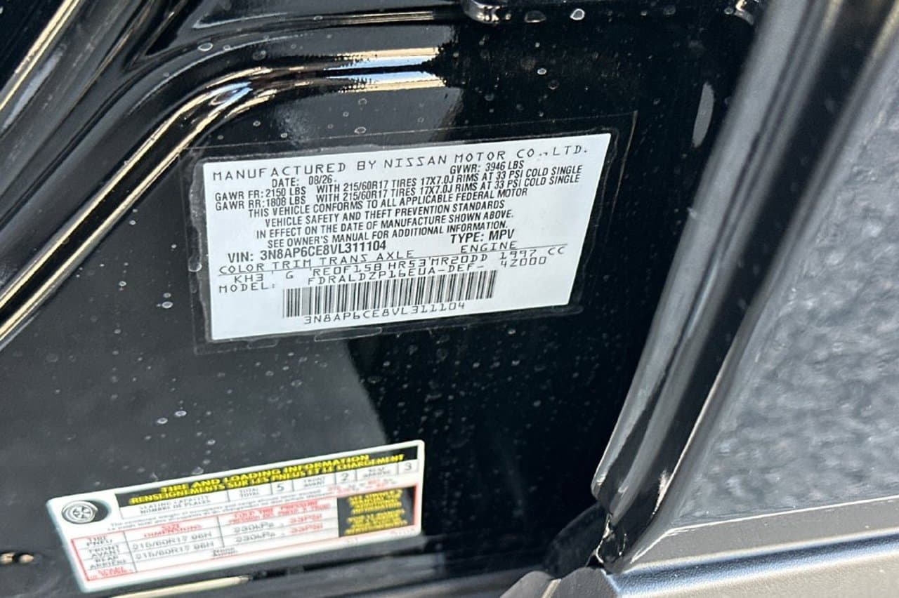 2027 Nissan Kicks SV 22