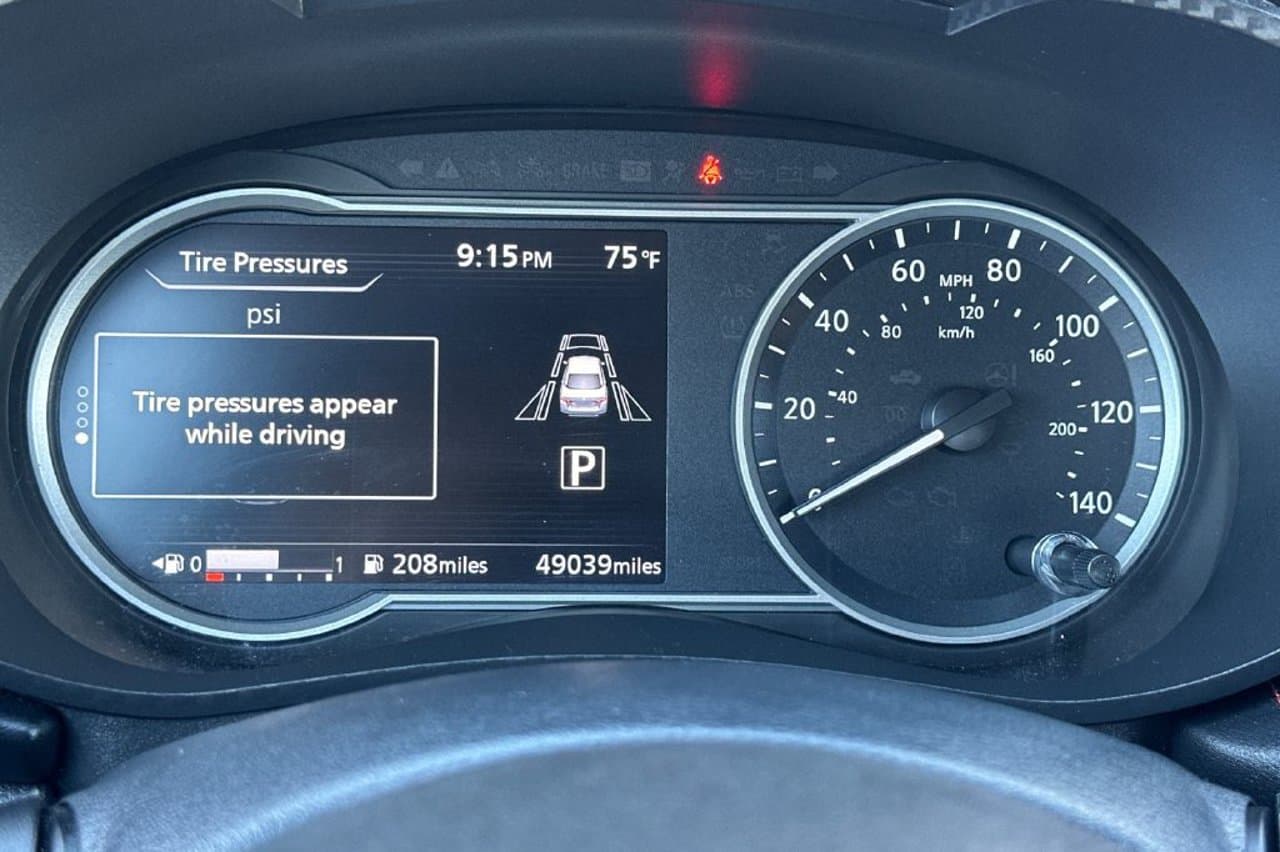 2024 Nissan Versa SR 20