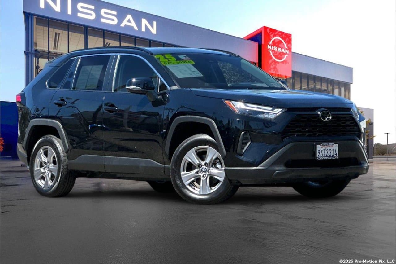 2025 Toyota RAV4 XLE 1