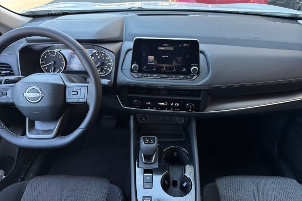 2026 Nissan Rogue SV 10