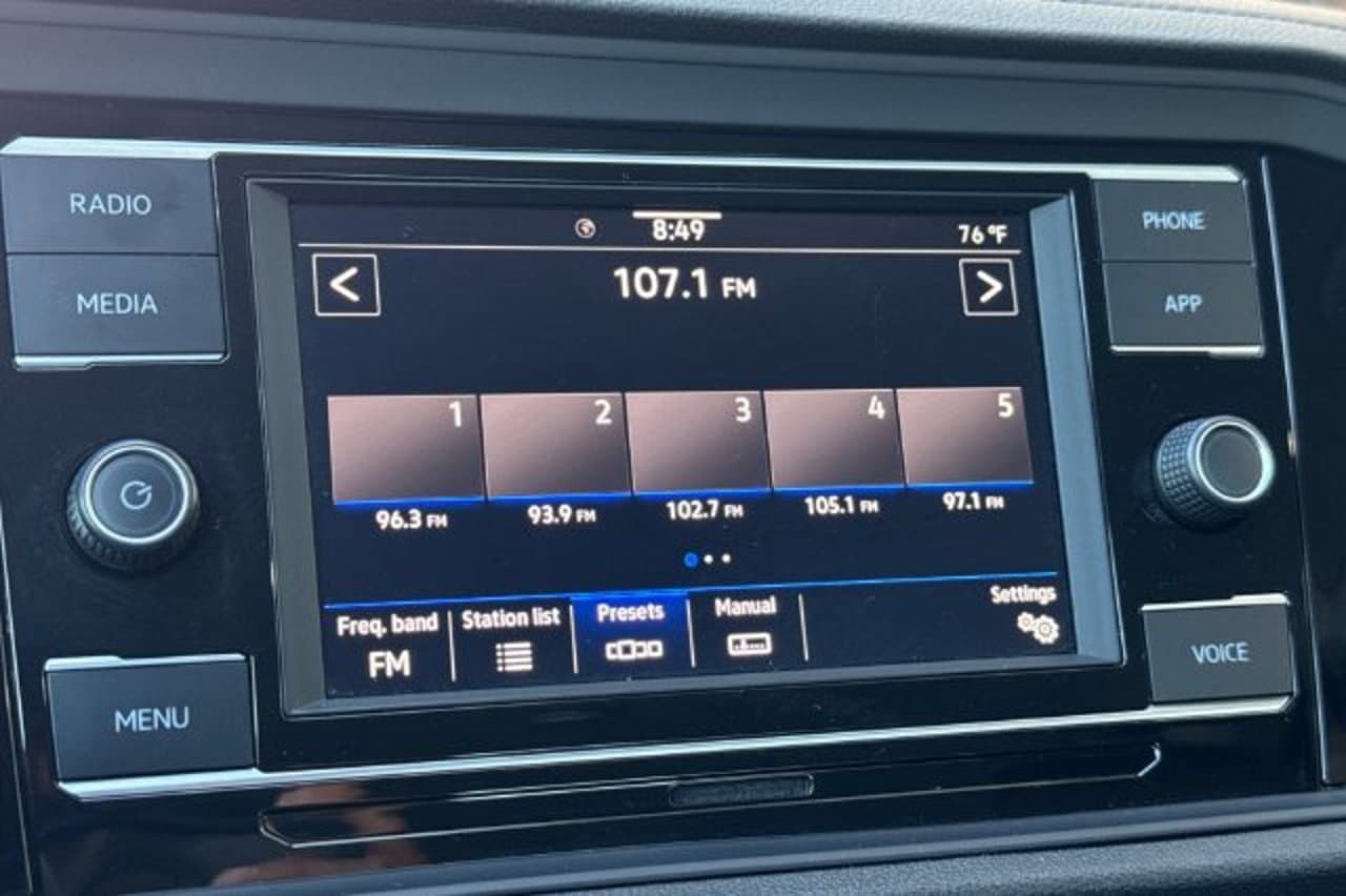 2024 Volkswagen Jetta SE 15