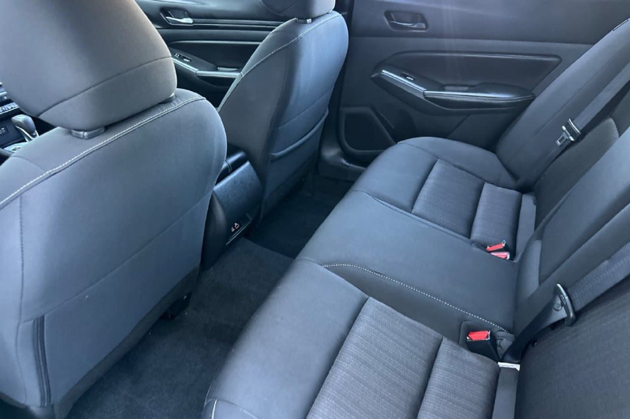 2025 Nissan Altima SV 10