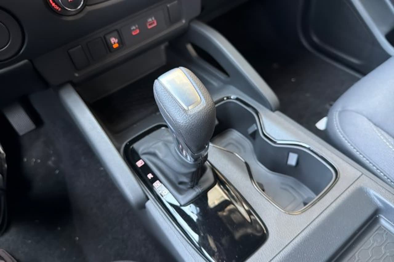 2027 Nissan Frontier SV 17