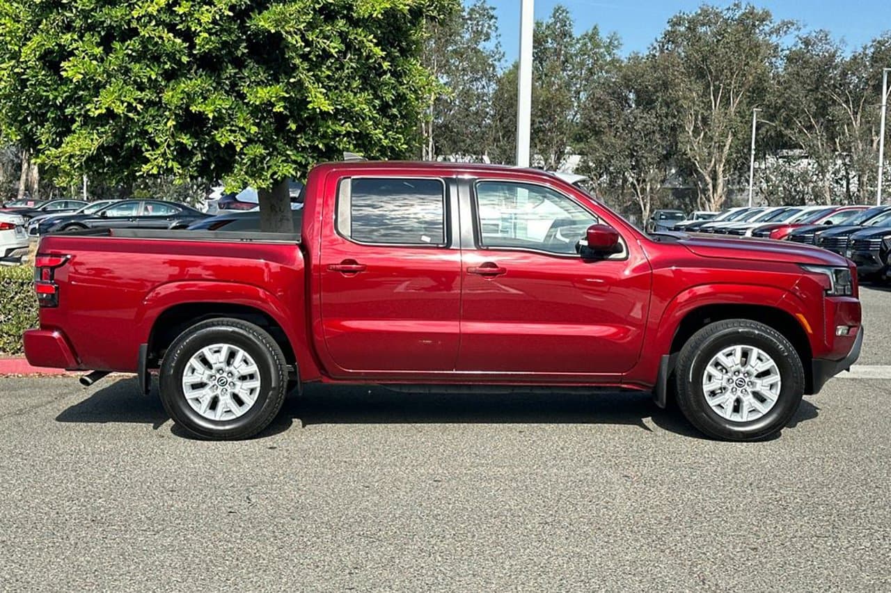 2024 Nissan Frontier SV 3