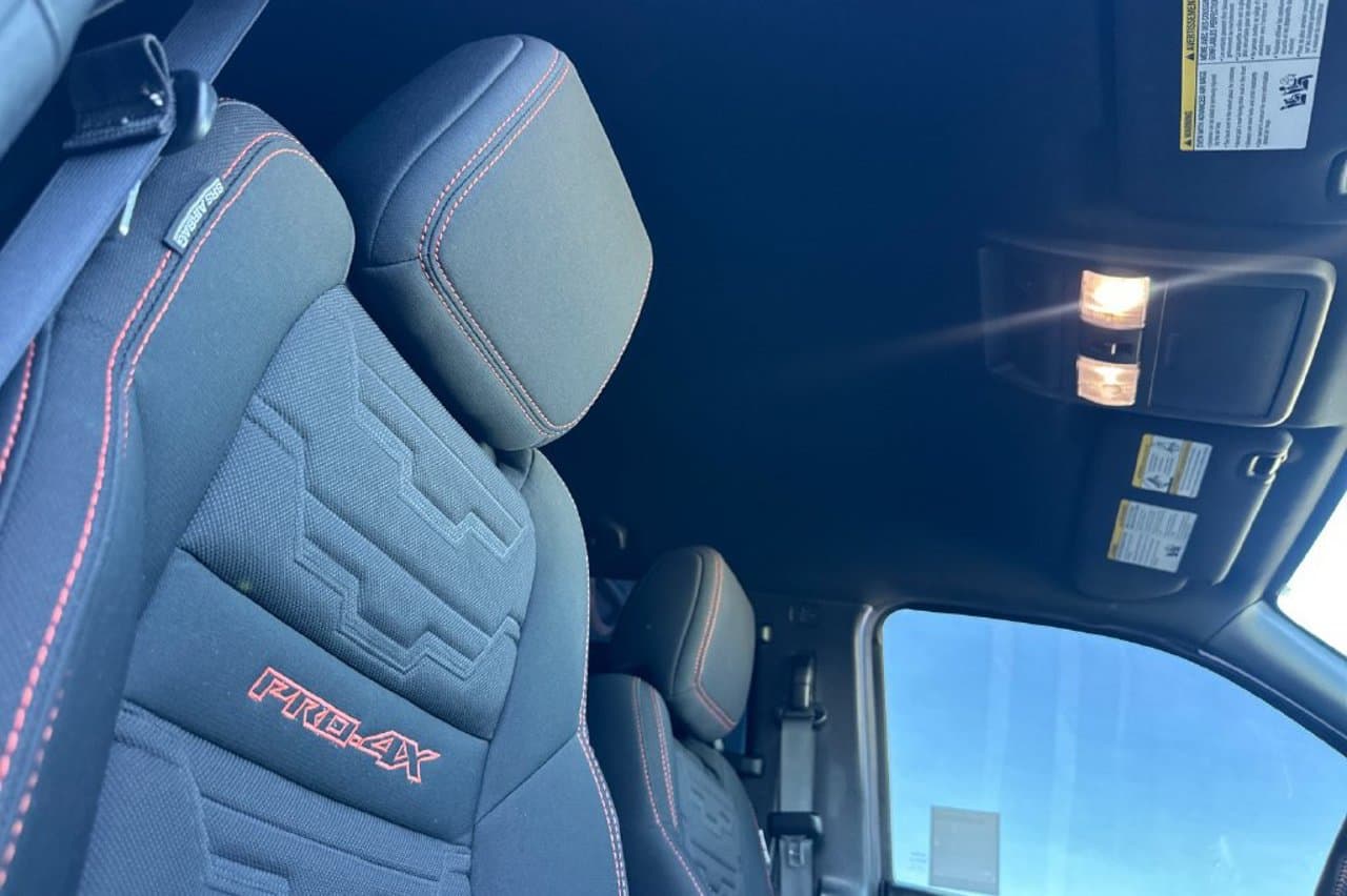 2023 Nissan Frontier PRO-4X 13
