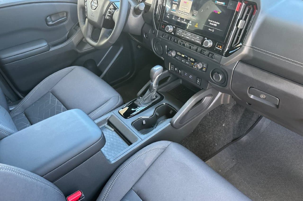 2027 Nissan Frontier SV 13