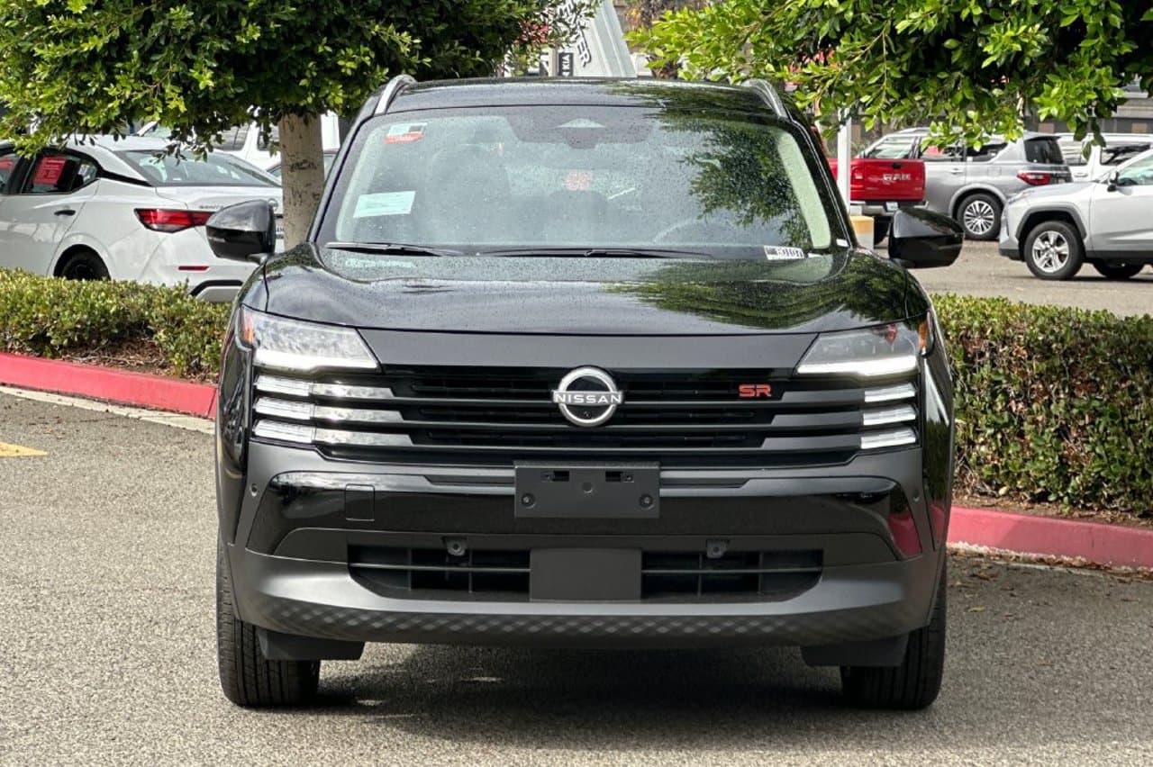 2027 Nissan Kicks SR 7