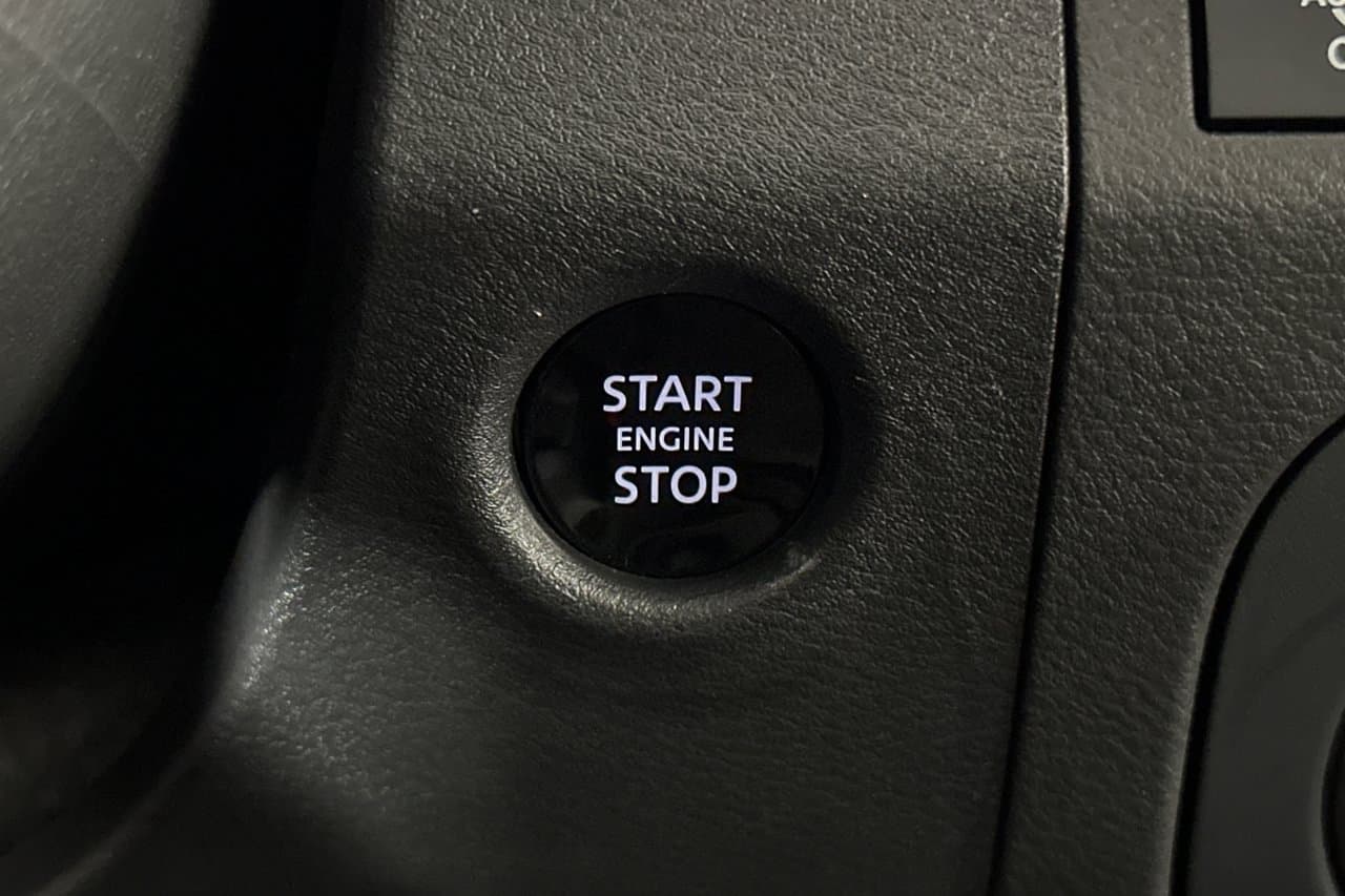 2026 Nissan Frontier SV 18