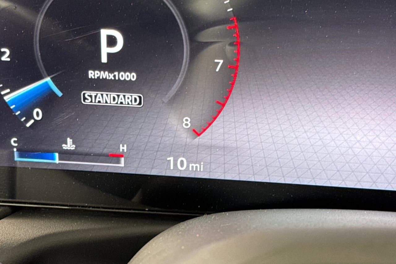 2027 Nissan Sentra SV 21