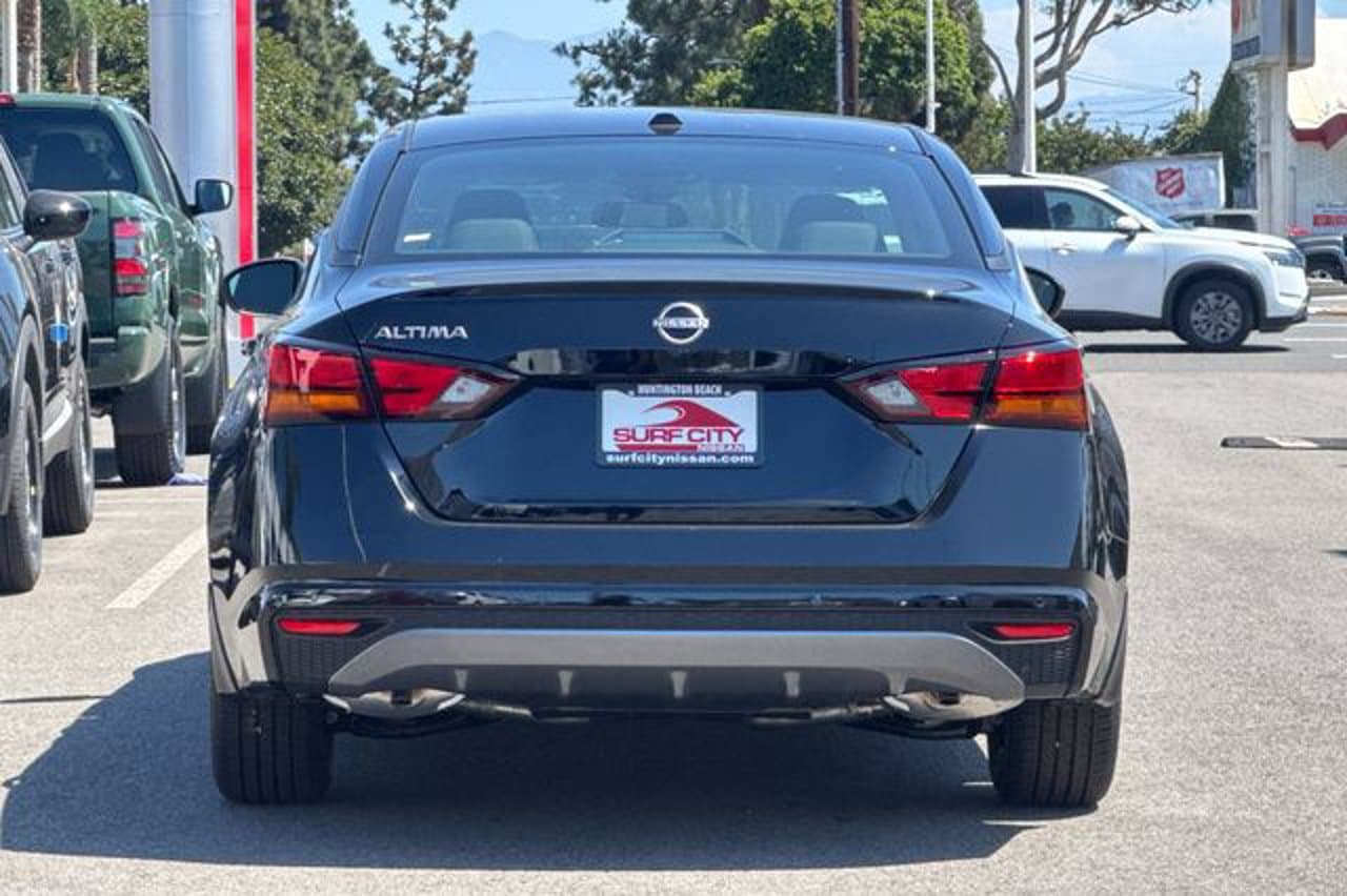 2026 Nissan Altima SV 4