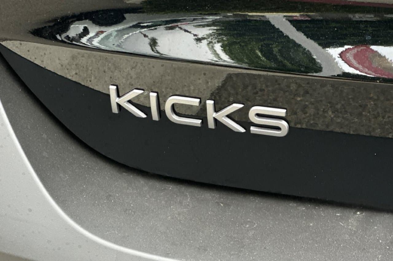 2027 Nissan Kicks SR 23