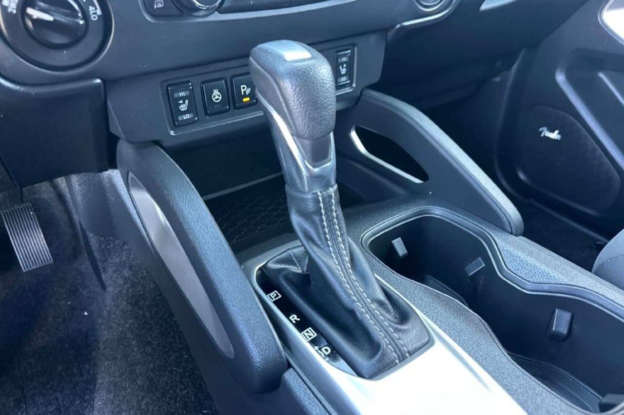 2023 Nissan Frontier SV 17