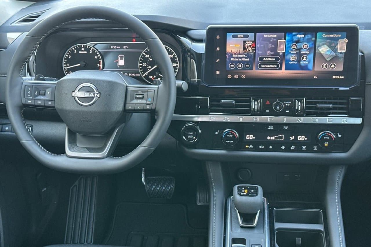 2026 Nissan Pathfinder SV 11