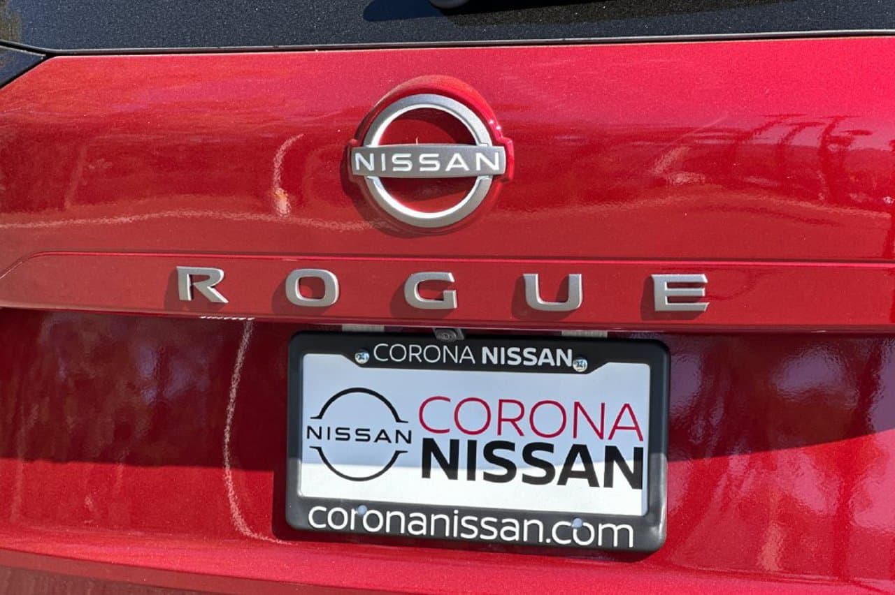 2026 Nissan Rogue SV 23