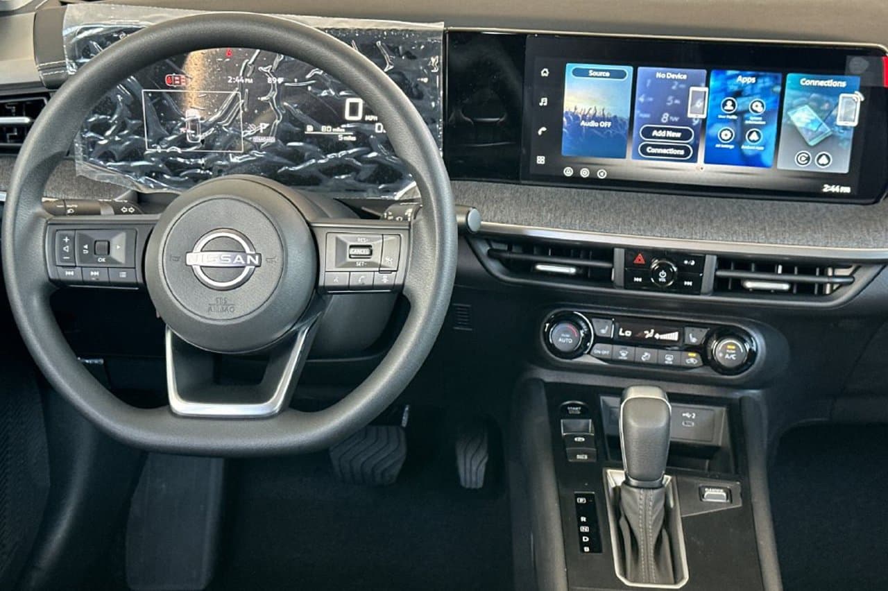 2027 Nissan Kicks SV 11