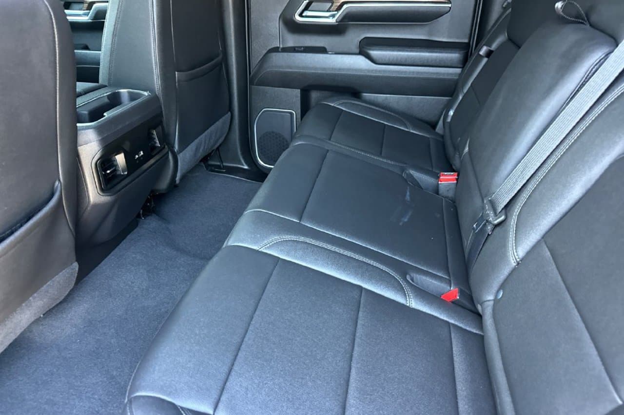 2022 Chevrolet Silverado 1500 LT Trail Boss 9