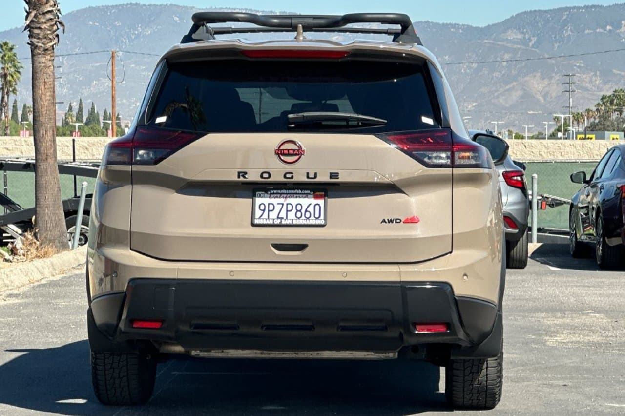 2025 Nissan Rogue Rock Creek 4