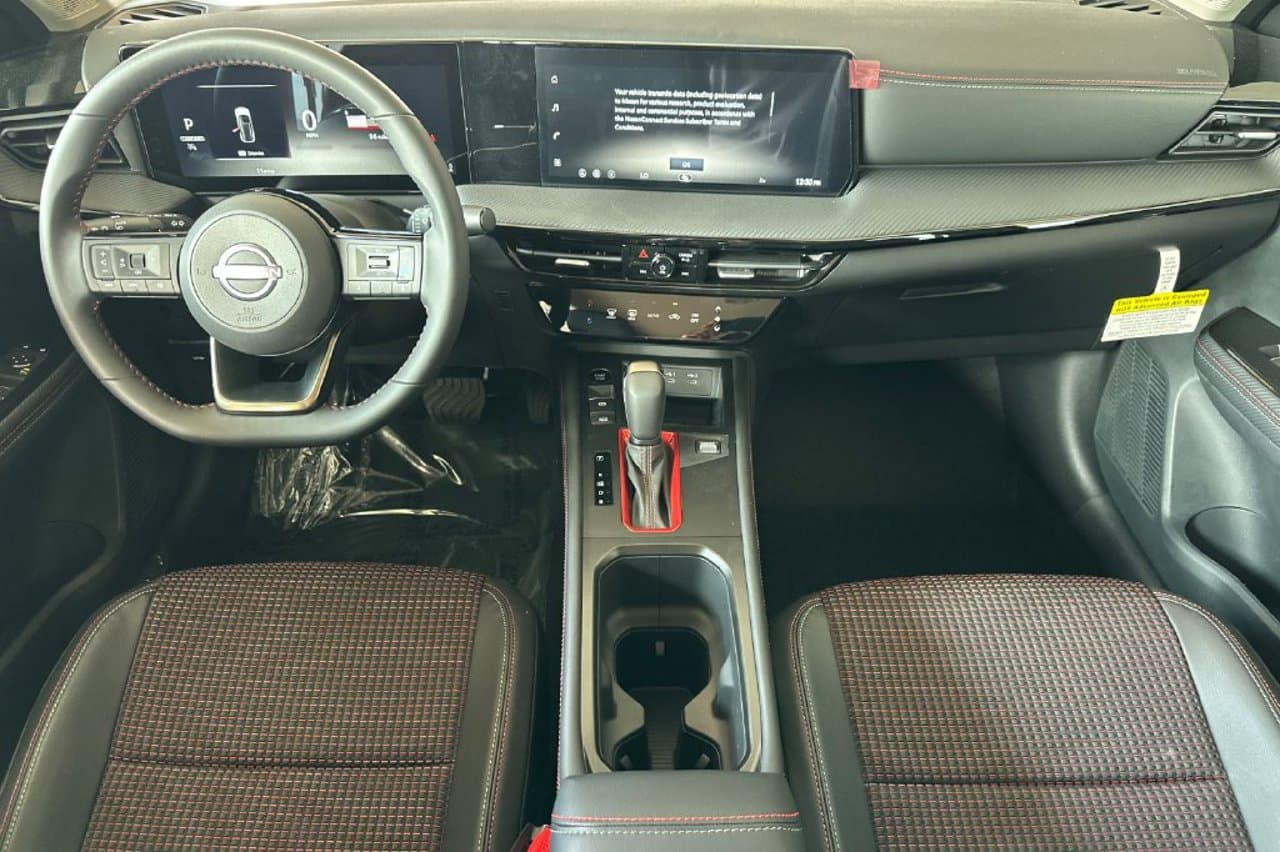 2026 Nissan Kicks SR 10