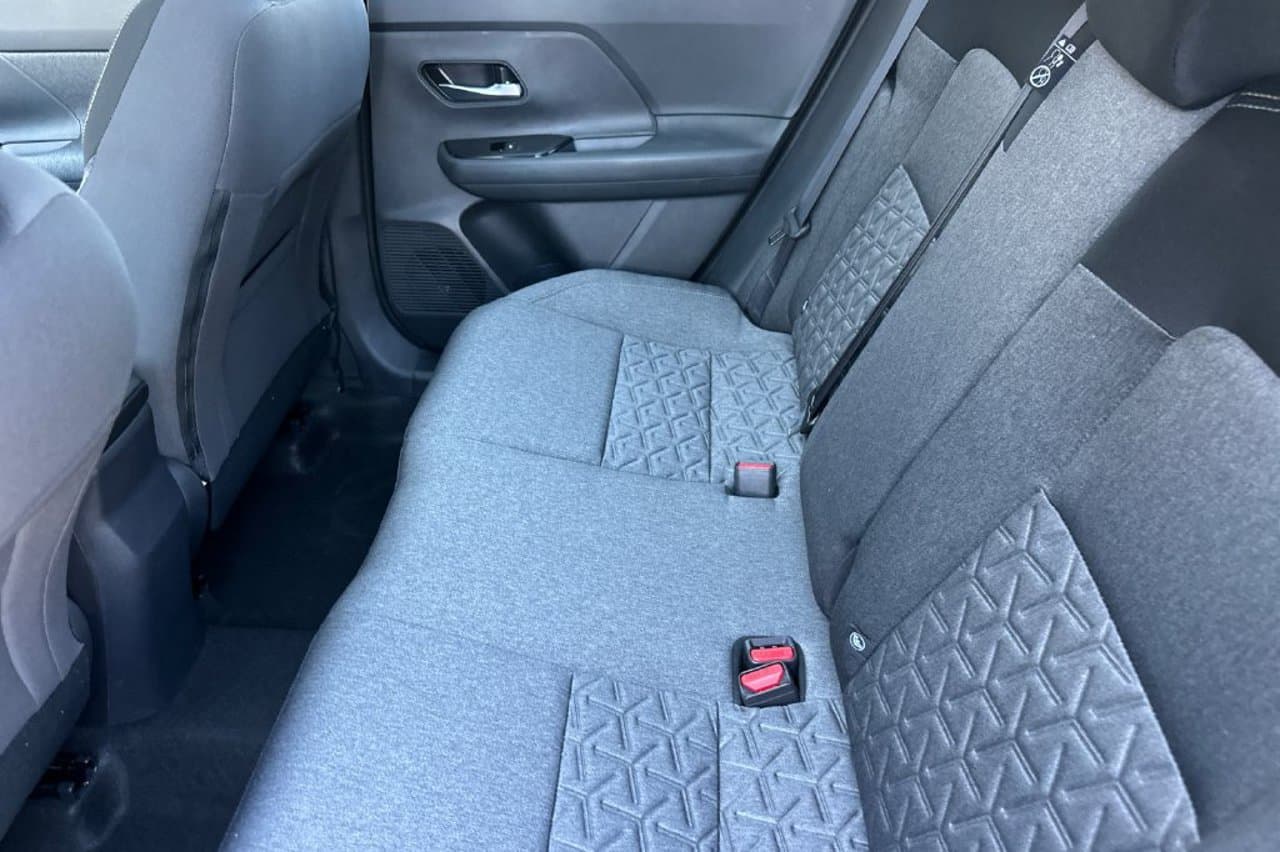 2027 Nissan Kicks SV 9