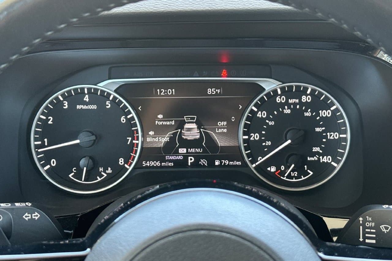 2024 Nissan Pathfinder SL 22
