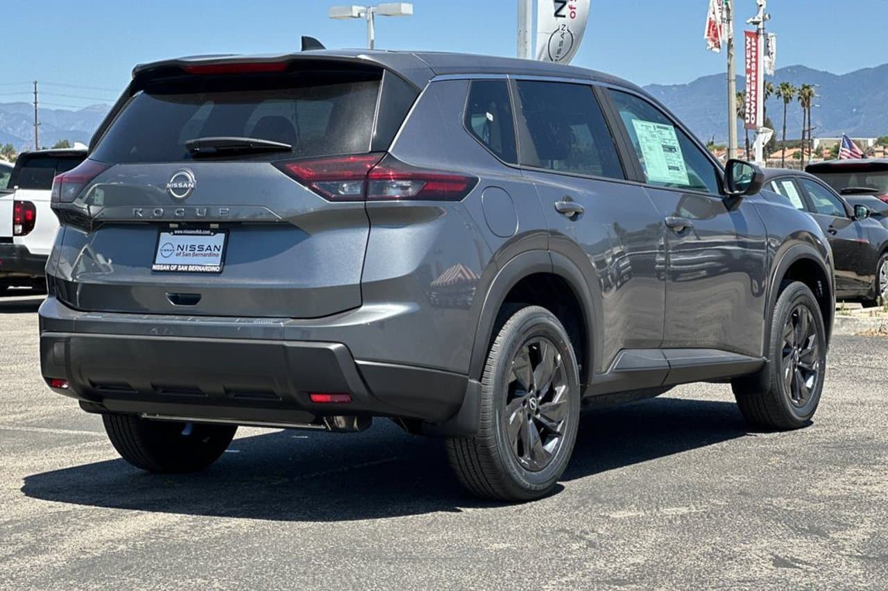 2026 Nissan Rogue SV 3