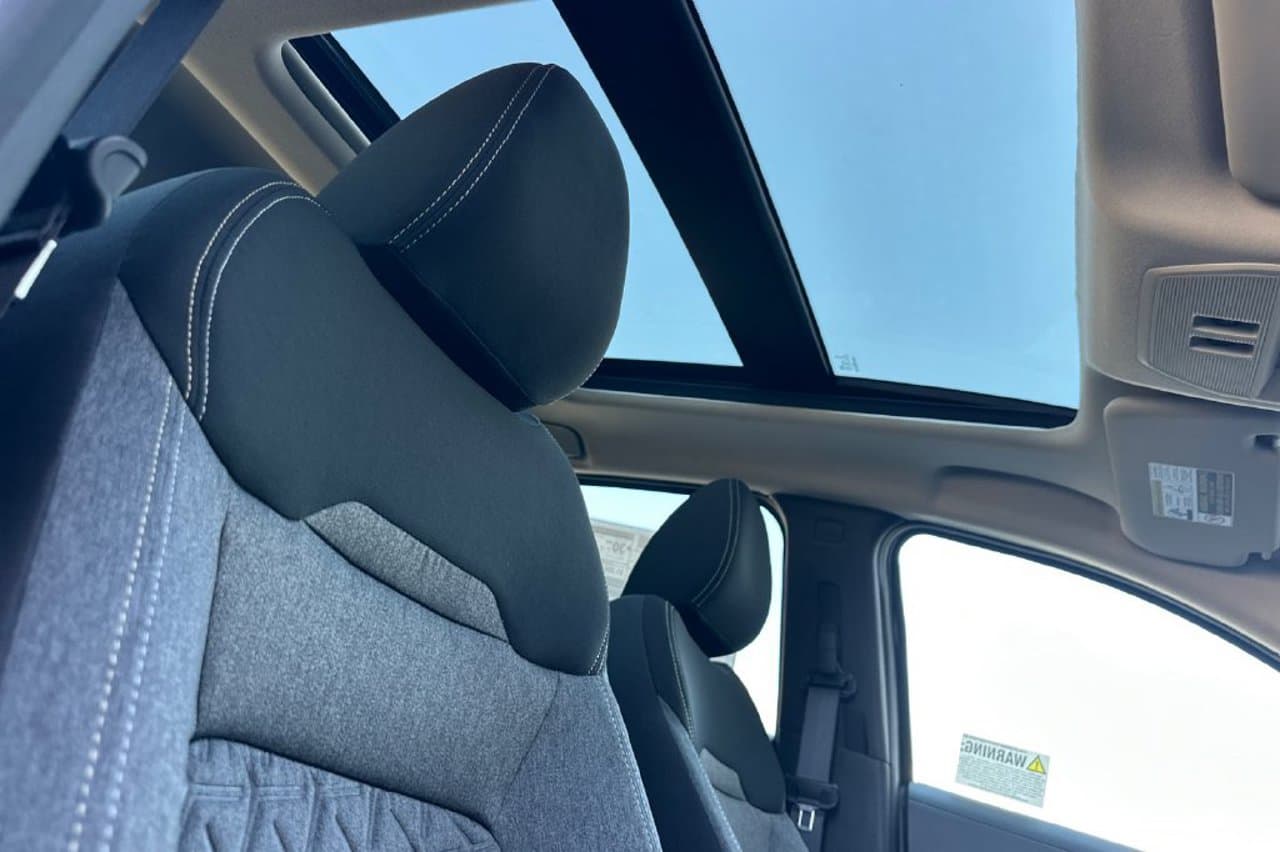 2027 Nissan Kicks SV 14