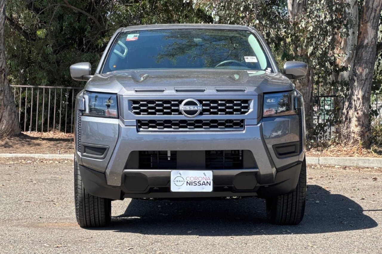2027 Nissan Frontier SV 7