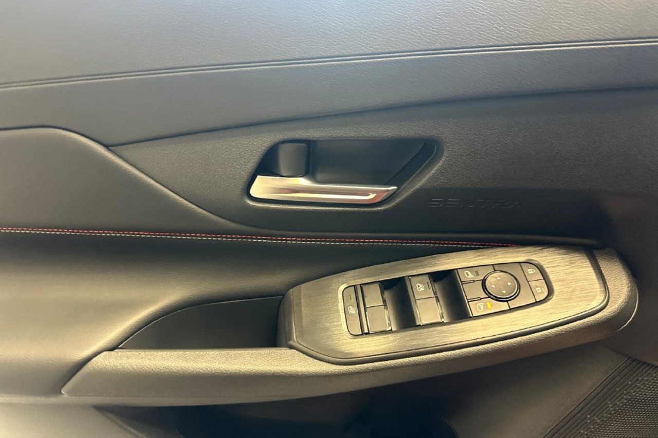 2027 Nissan Sentra SR 8