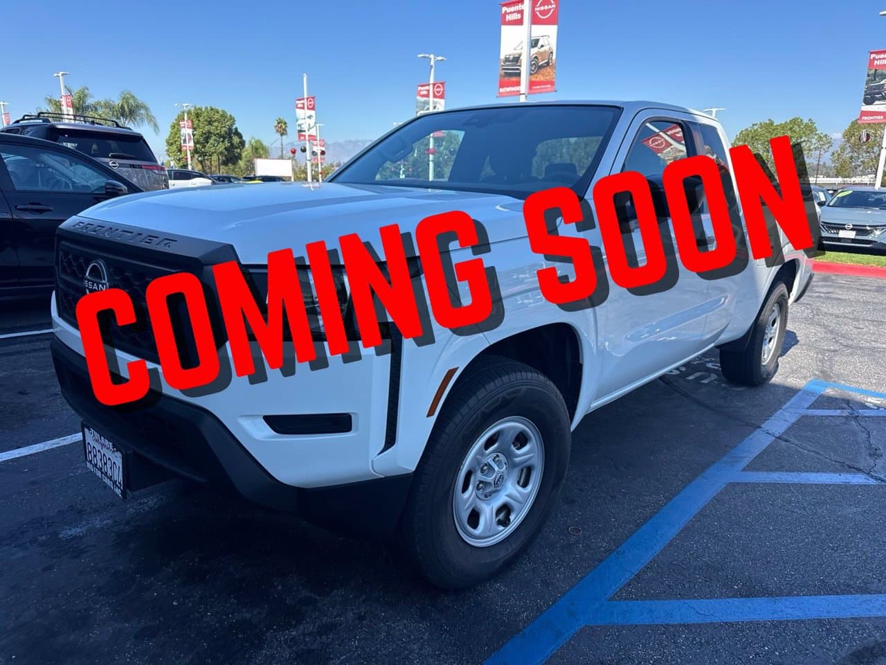 2023 Nissan Frontier S 1