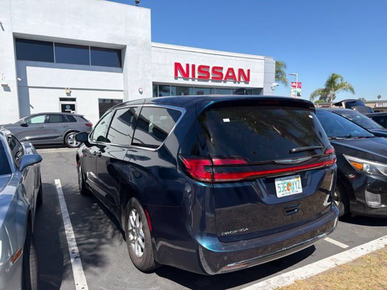 2025 Chrysler Pacifica Select 4