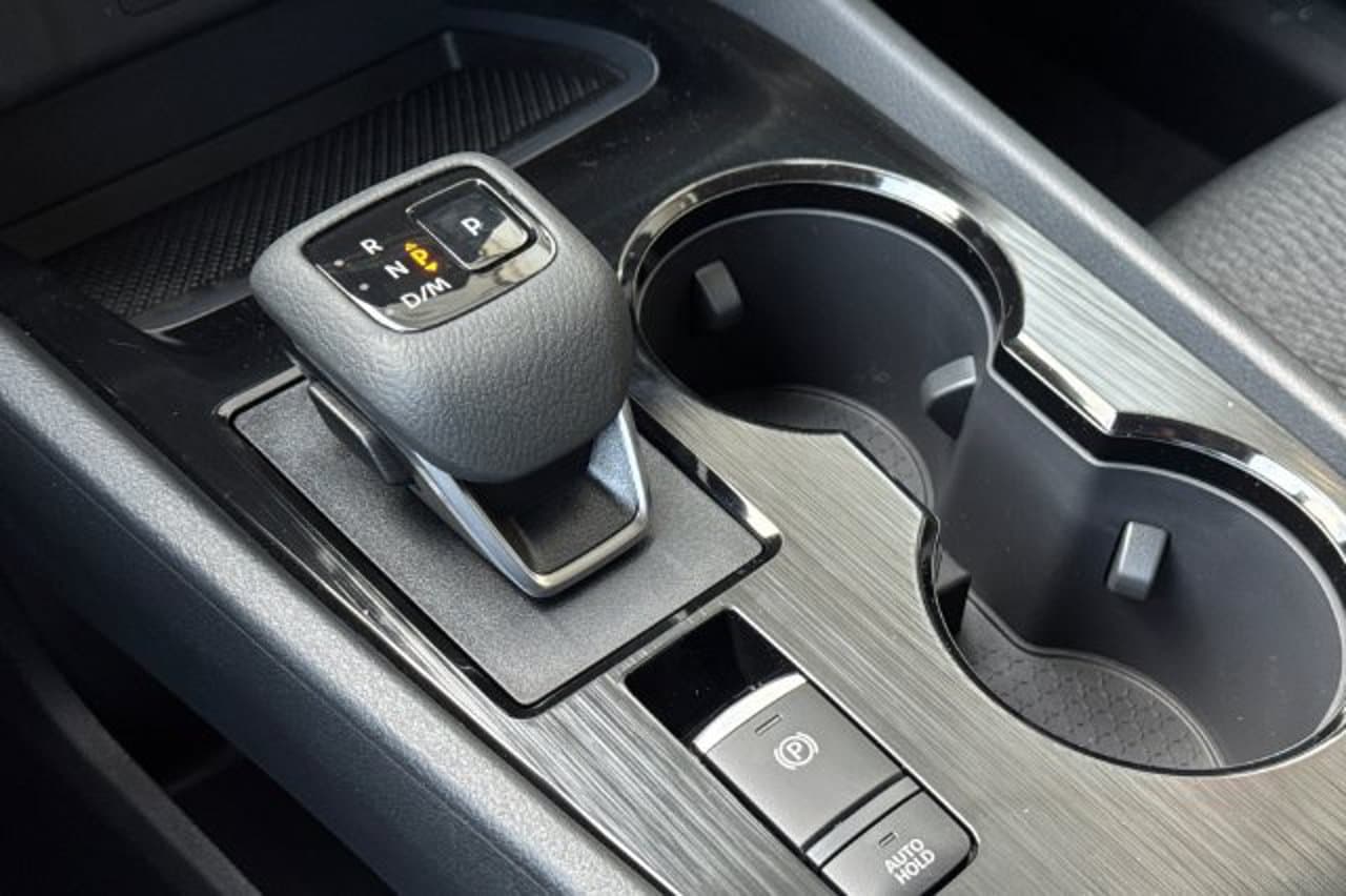 2026 Nissan Rogue SV 18