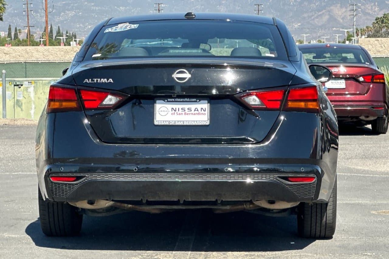 2025 Nissan Altima SV 4