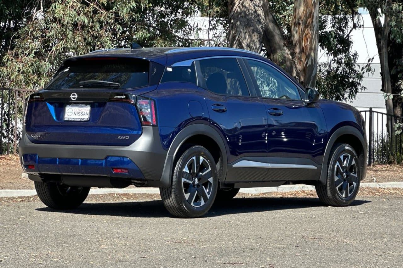 2027 Nissan Kicks SV 4