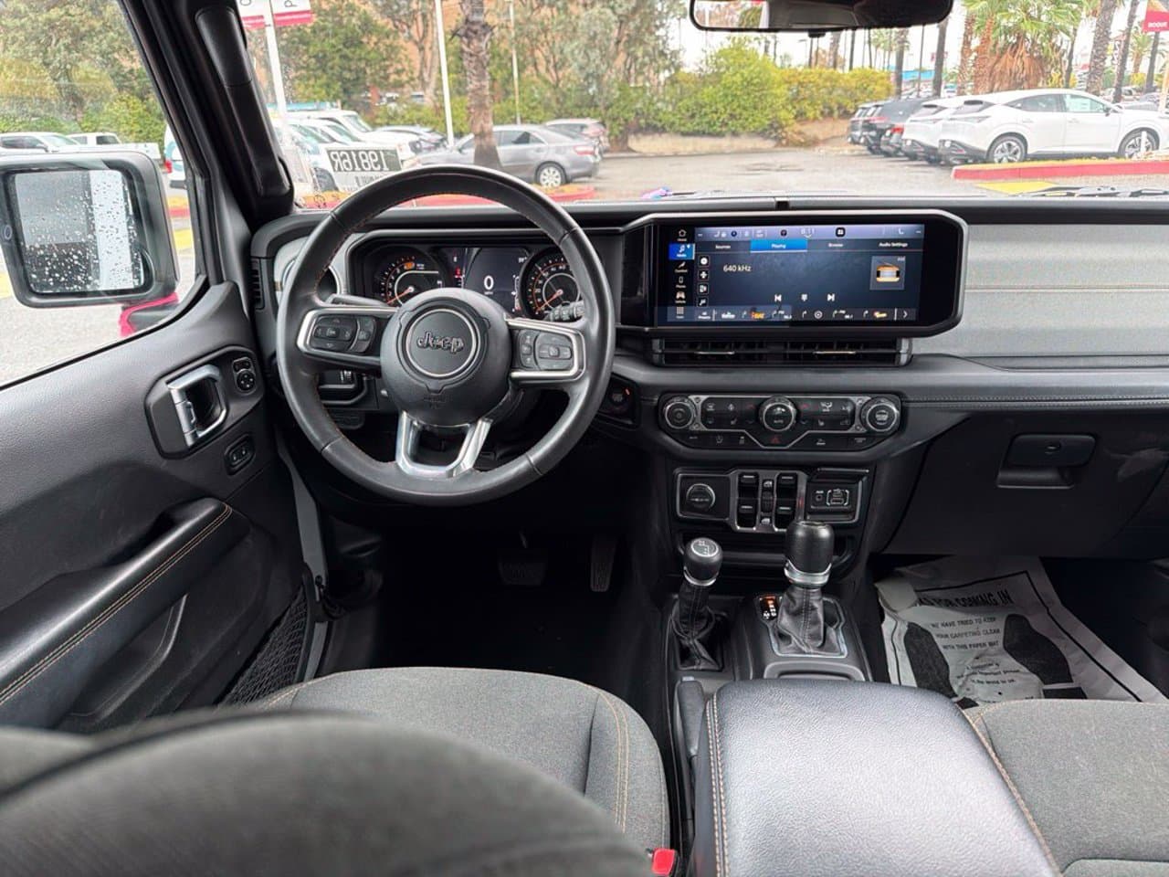 2024 Jeep Wrangler Sahara 6