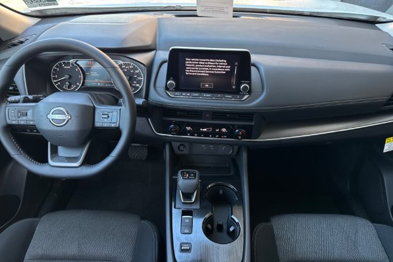 2026 Nissan Rogue SV 10