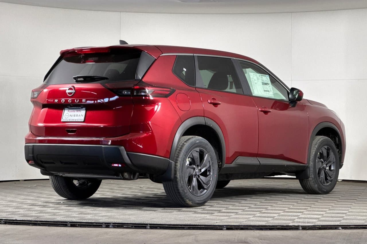 2026 Nissan Rogue SV 3