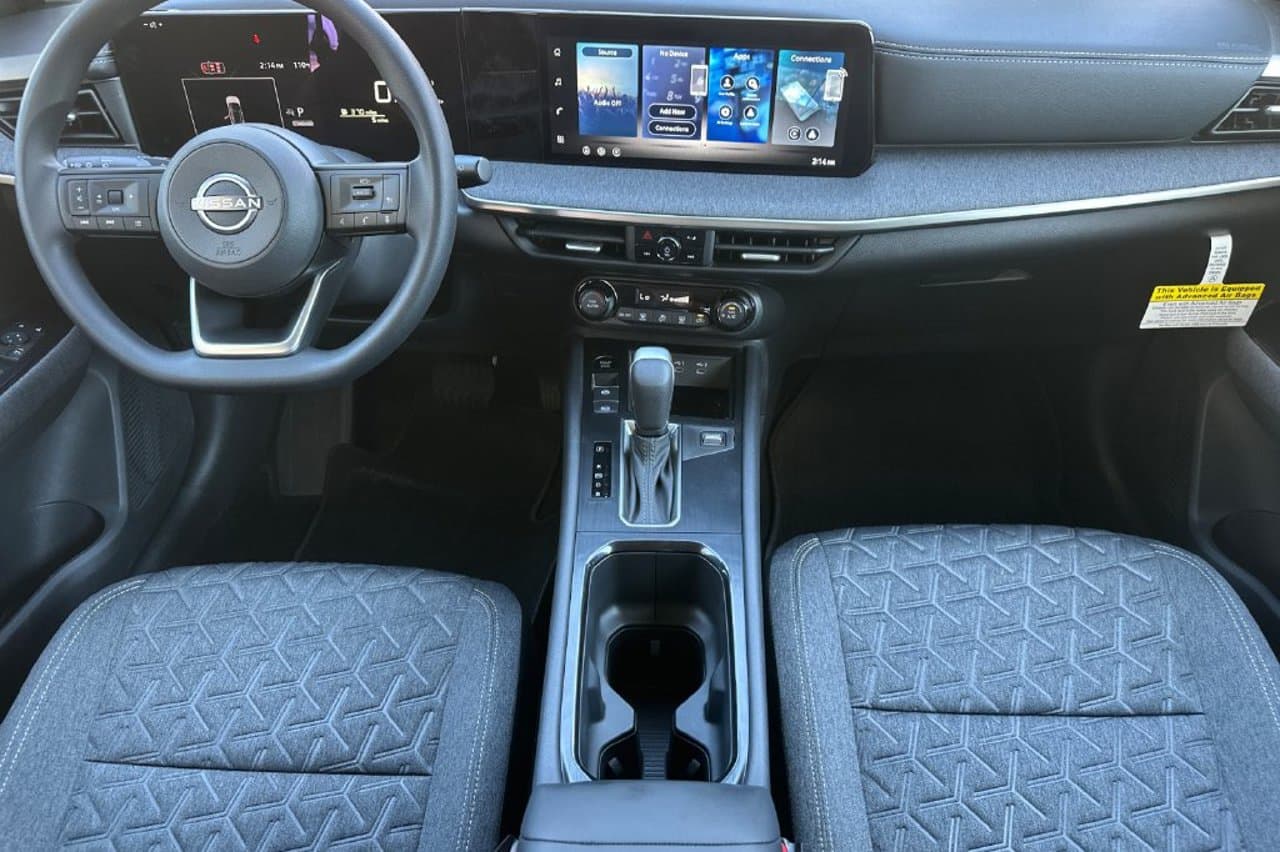 2027 Nissan Kicks SV 11