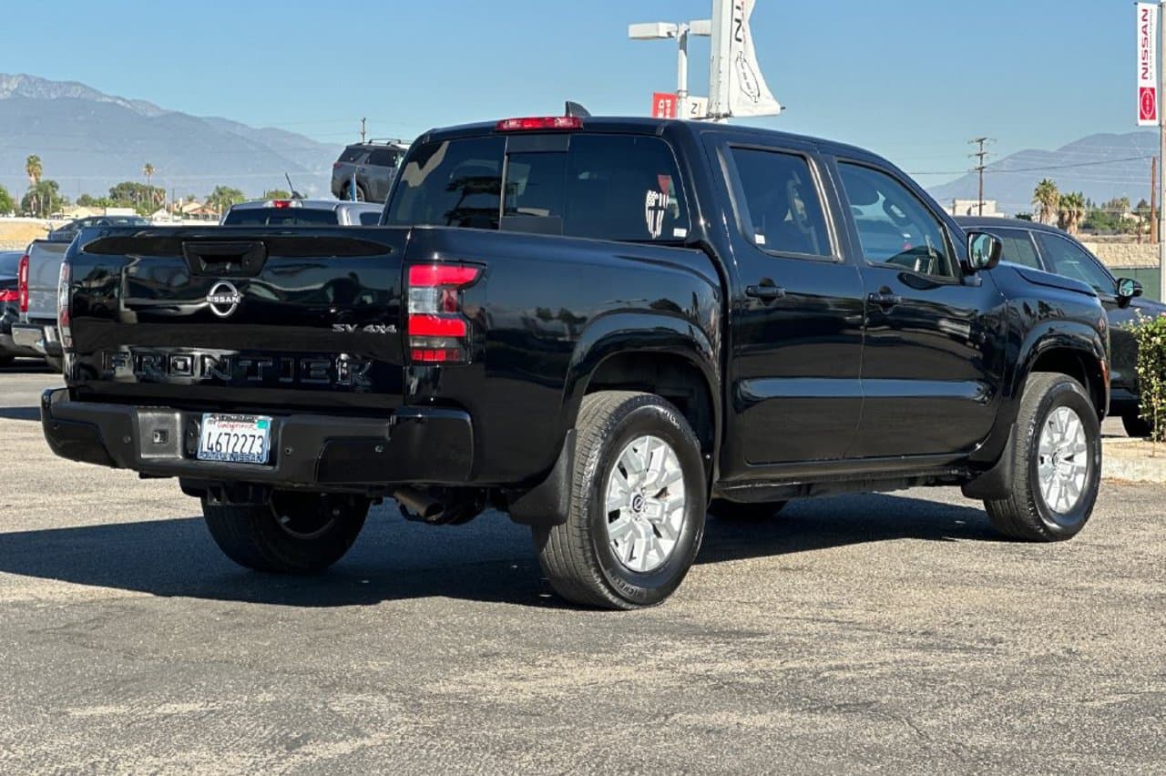 2023 Nissan Frontier SV 3