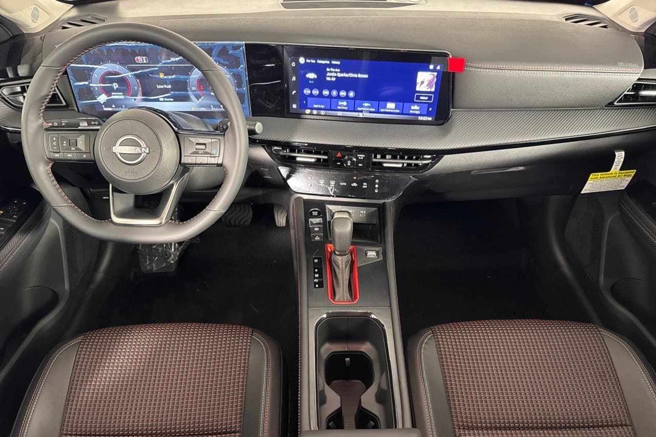2027 Nissan Kicks SR 10