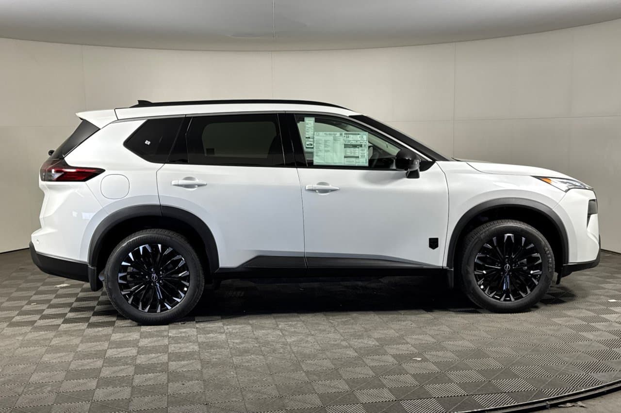 2026 Nissan Rogue Dark Armor 2